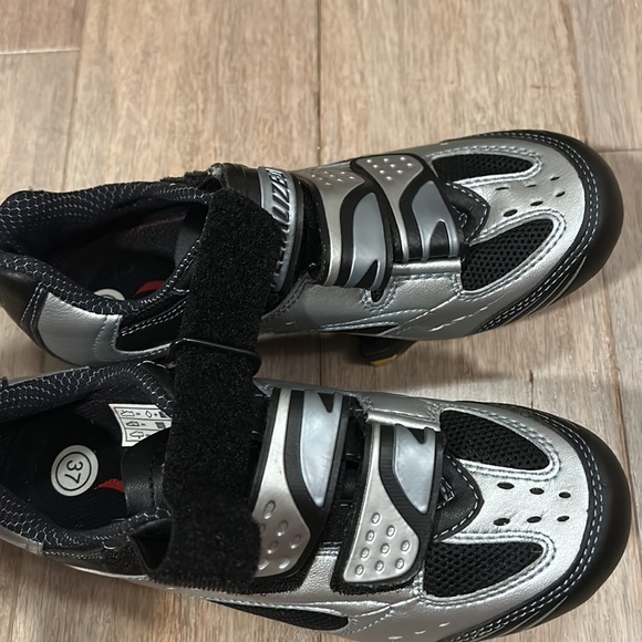 Specialized Biking Cycling Shoes model 6103-3537 size 37. US size 7 - Picture 15 of 16